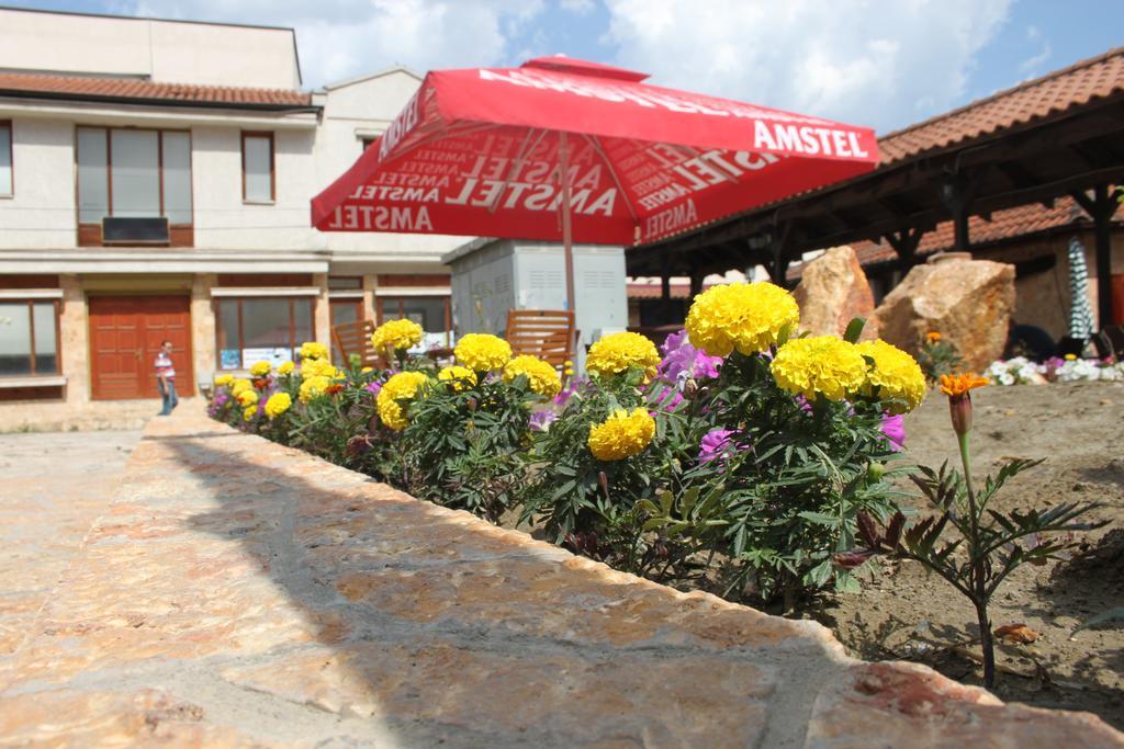 Hotel Old Bazaar Üsküp Dış mekan fotoğraf